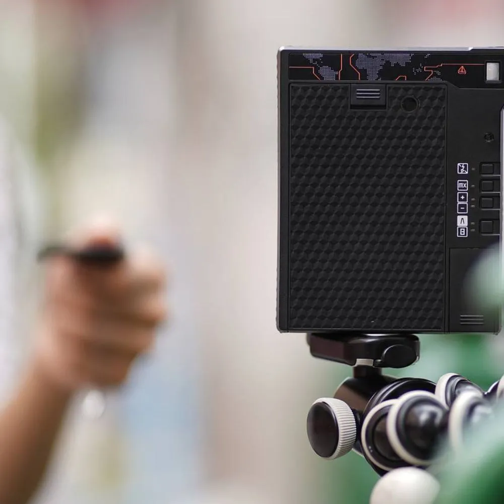 Lomo'instant Automat Glass Instant Camera - Image 4